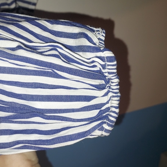 FOREVER 21 PLUS SIZE OFF THE SHOULDER TOP 💙 - Picture 2 of 3